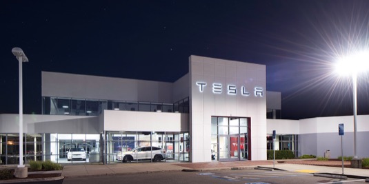 auto Tesla Store obchod Česká republika Vysočany Freyova